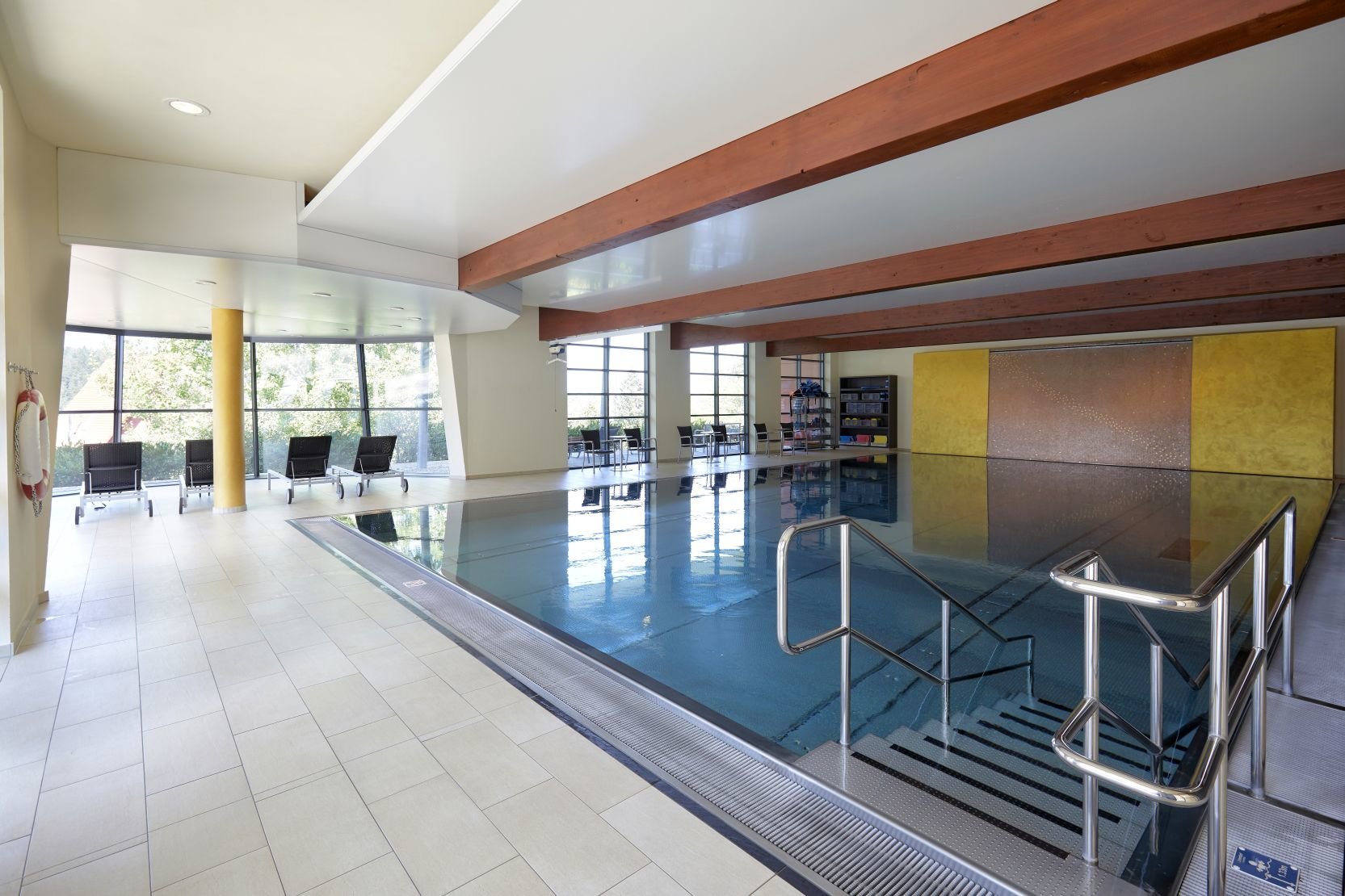 Schwimmbad Therapieeinrichtungen