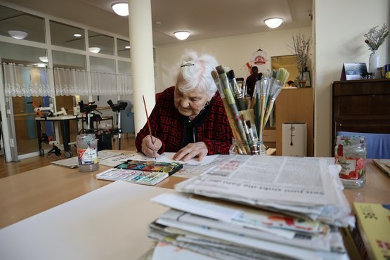 Senioren-WG und Mal-Betreuung im Seniorenzentrum Martha-Maria Stuttgart