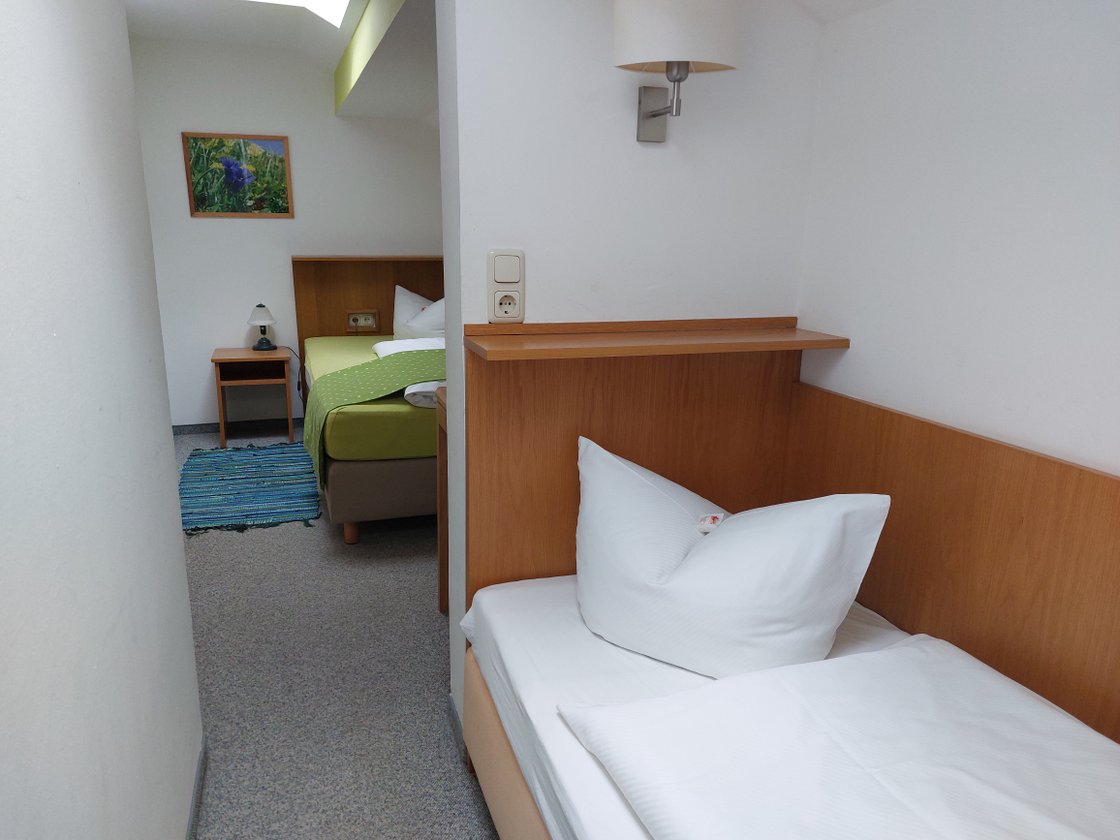 Der Schlafbereich in einer Ferienwohnung im Martha-Maria-Hotel Hohenschwangau.