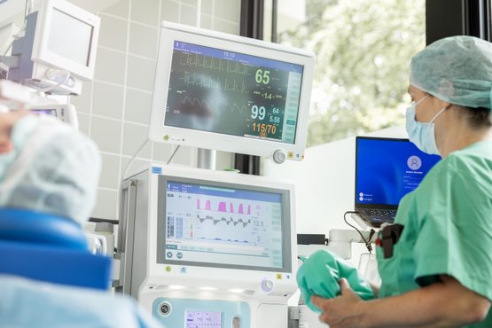 OP-Überwachung in der Abteilung für Anästhesiologie und Intensivmedizin am Krankenhaus Martha-Maria München
