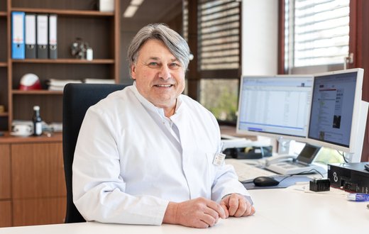 Prof. Dr. med. Gerd Gruber, Chefarzt der Klinik für Orthopädie in der Klinik Hohenfreudenstadt
