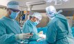 Prof. Dr. Roland Ladurner führt eine Schilddrüsen-OP am Krankenhaus Martha-Maria München durch