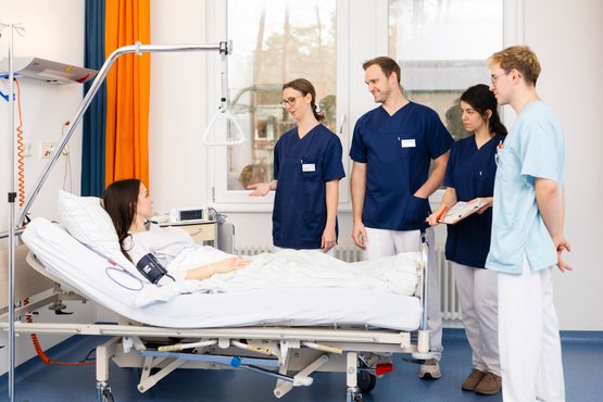 Visite in der Klinik für Neurologie am Krankenhaus Martha-Maria St. Theresien