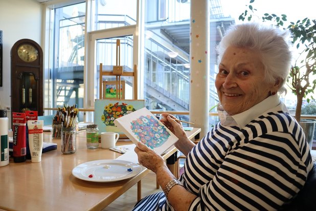 Maltherapie im Seniorenzentrum Martha-Maria Stuttgart
