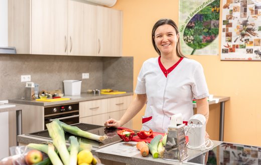 Die Lehrküche in unserer ernährungstherapeutischen Rehaklinik im Schwarzwald in der Klinik Hohenfreudenstadt