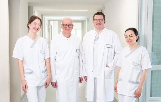 Ein Gruppenbild der Sektion Gefäßchirurgie am Krankenhaus Martha-Maria St. Theresien