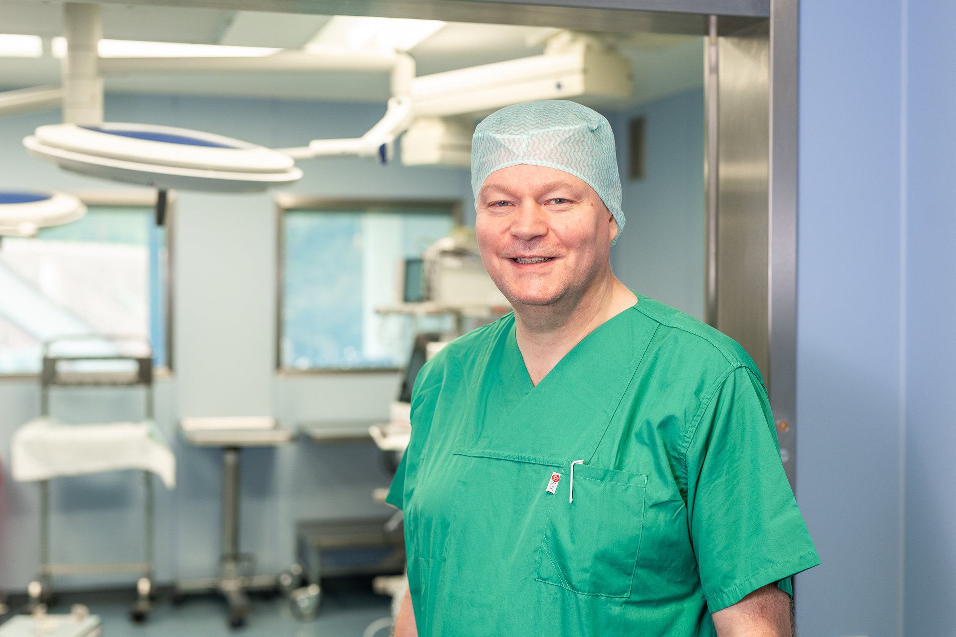 Chefarzt Dr. Dirk Hatterscheid in der Klinik für Anästhesiologie und operative Intensivmedizin am Krankenhaus Martha-Maria St. Theresien Nürnberg