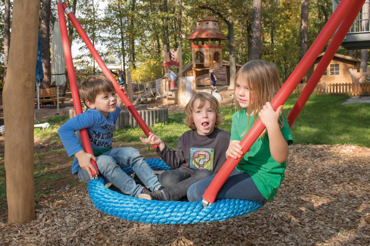 Schaukel im Kindergarten der Martha-Maria Kindertagesstätte Nürnberg