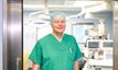 Chefarzt Dr. Dirk Hatterscheid in der Klinik für Anästhesiologie und operative Intensivmedizin am Krankenhaus Martha-Maria St. Theresien Nürnberg