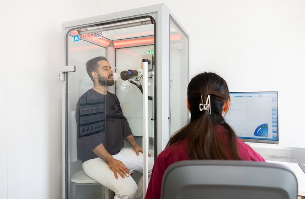 Ein Lungenfunktionstest im MVZ Martha-Maria Lungenzentrum unter Leitung von Dr. Hans Huttner