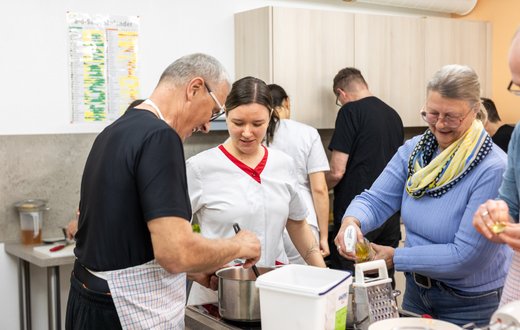 Die Lehrküche als Teil der fachübergreifenden Konzepte in der Rehaklinik im Schwarzwald, der Klinik Hohenfreudenstadt