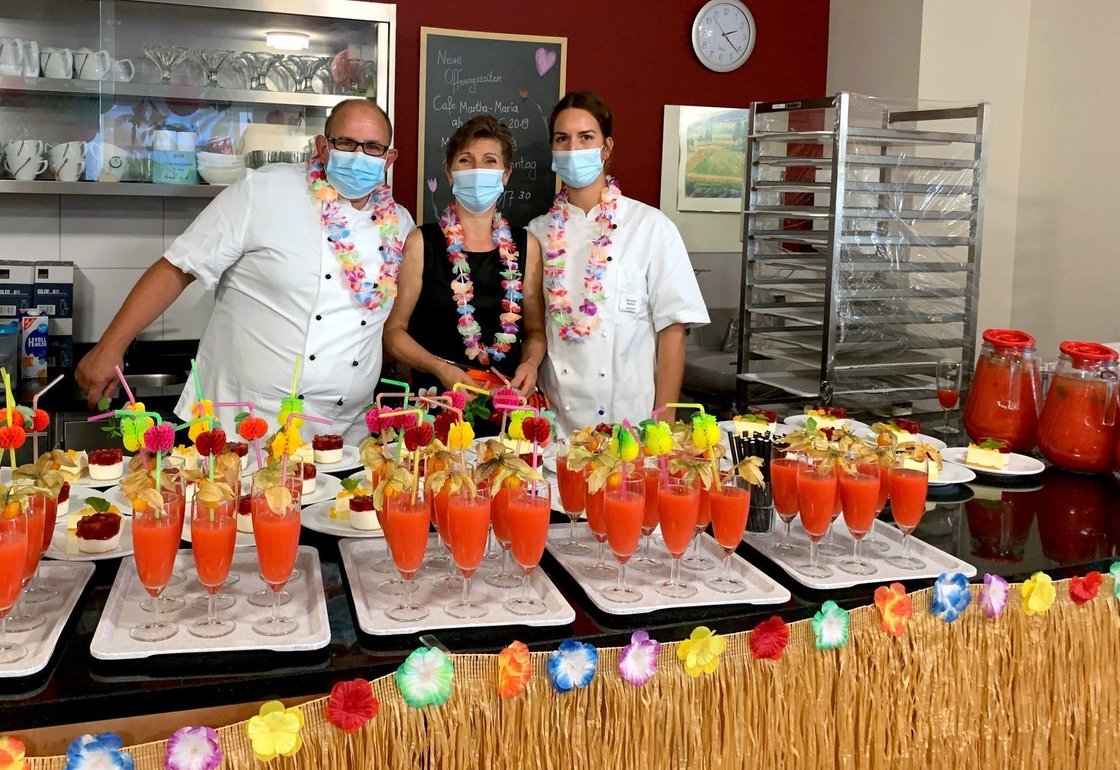 Sommerfest Küchenteam Sommercocktail