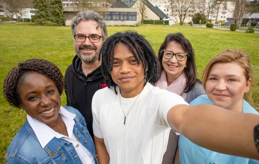 Das Titelbild des Leitbilds des Diakoniewerks Martha-Maria