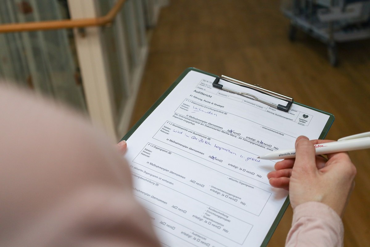 Qualitätsmanagement und QM-Begehung im Seniorenzentrum Martha-Maria Stuttgart