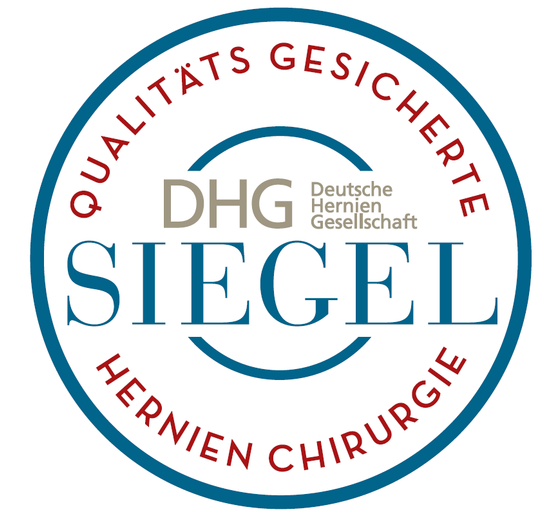 DHG-Siegel für qualitätsgesicherte Hernienchirurgie, blau-roter Kreis.
