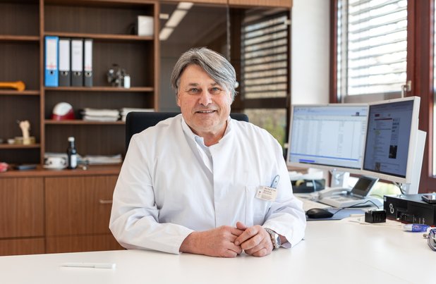 Prof. Dr. med. Gerd Gruber, Ärztlicher Direktor der Klinik Hohenfreudenstadt und Chefarzt der Klinik für Orthopädie in der Klinik Hohenfreudenstadt