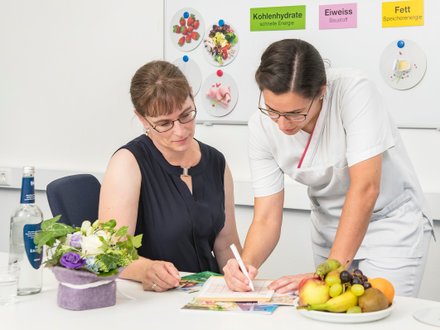 Schulung für Diabetes-Patienten im MVZ Martha-Maria Innere Medizin Fachbereich Diabetologie