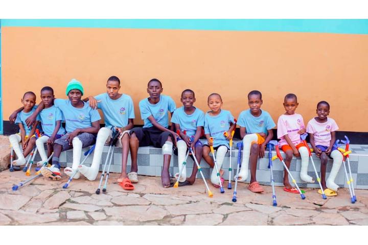 Einsatz für die Feuerkinder: Medizinische Hilfe aus dem Martha-Maria St. Theresien in Tansania