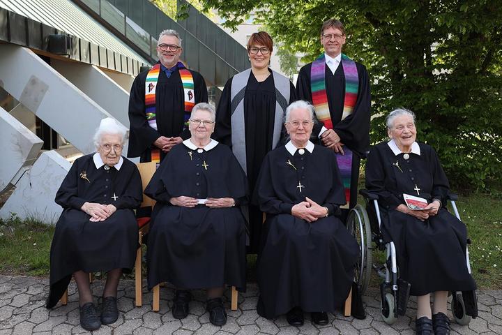 70 und 65 Jahre im Dienst: Vier Diakonissen geehrt